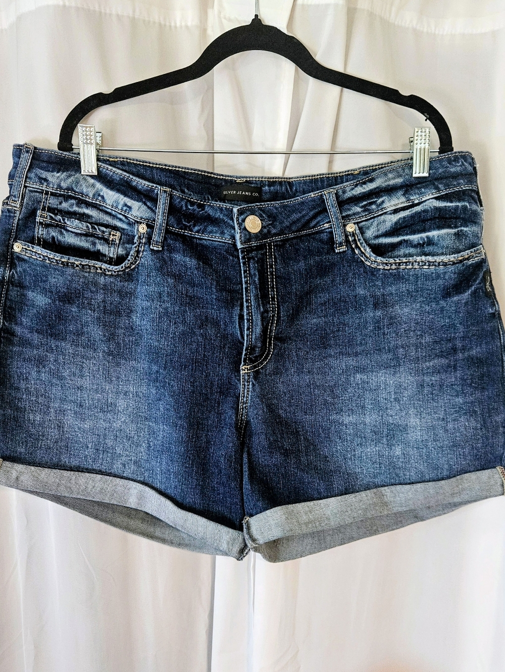 Silver Jeans Co Denim Shorts Size 18 | Mid Rise Cuffed Stretch Jean Shorts EUC